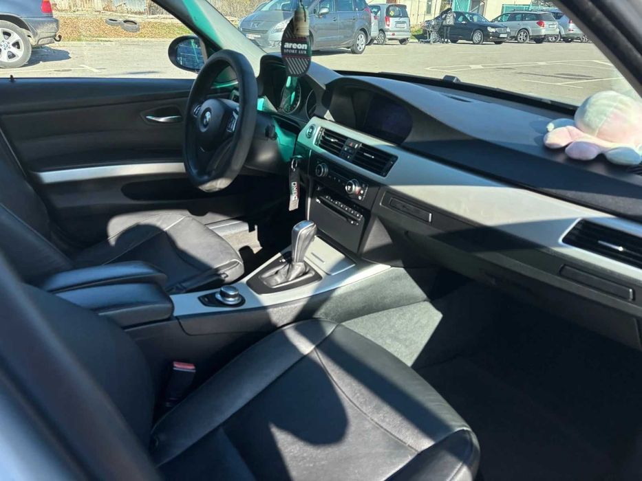 Продавам BMW 320d 2008 Sedan E90