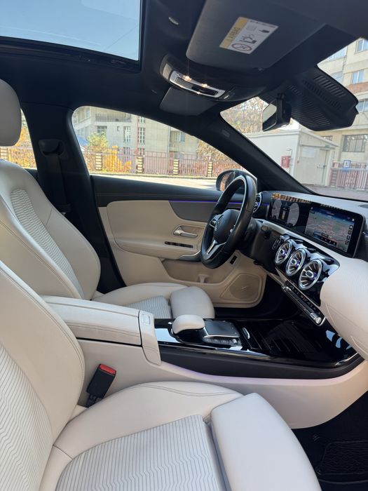 Mercedes CLA 180 / Automat / Distronic / Panoramic