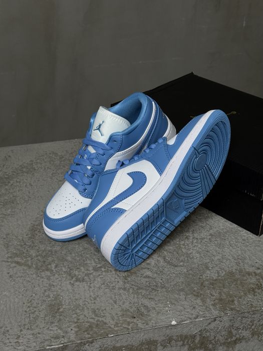 Air Jordan 1 Low “UNC” University Blue/White