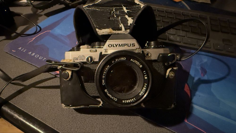 Aparat foto Olympus OM10