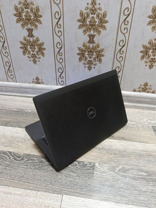 Dell latitude core i5-1145G7 16/256gb xotira