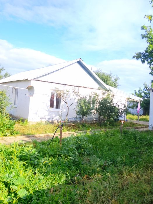 Срочно . Недорого. Продаётся отдельный кирпичный дом