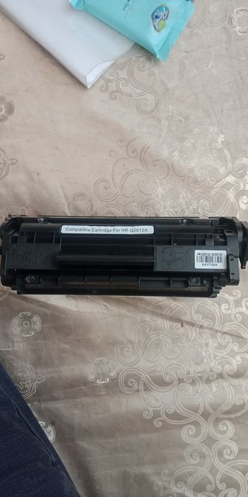 Продам Картридж HP Q2612A