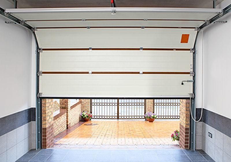 Монтаж гаражных секционных ворот Doorhan RSD02 - Статья