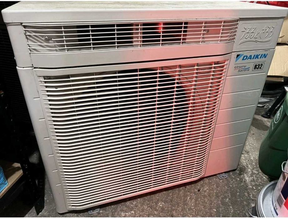 Климатик Daikin - Ururu Sarara FTXZ50NV1B - 18,000 BTU