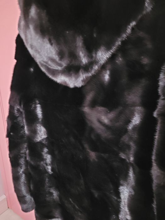 Продам норковую шубу