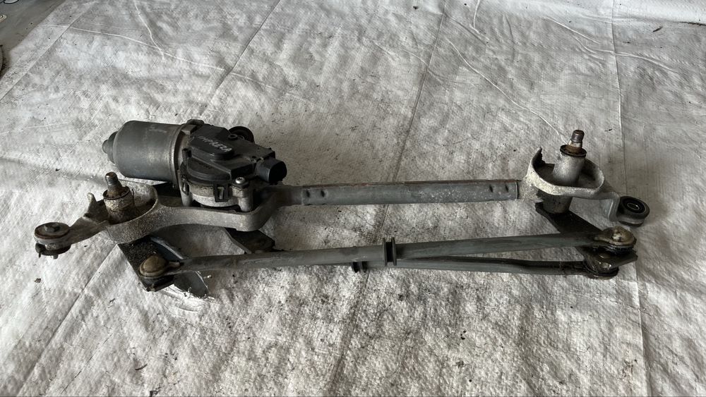 Subaru Impreza моторче предни чистачки