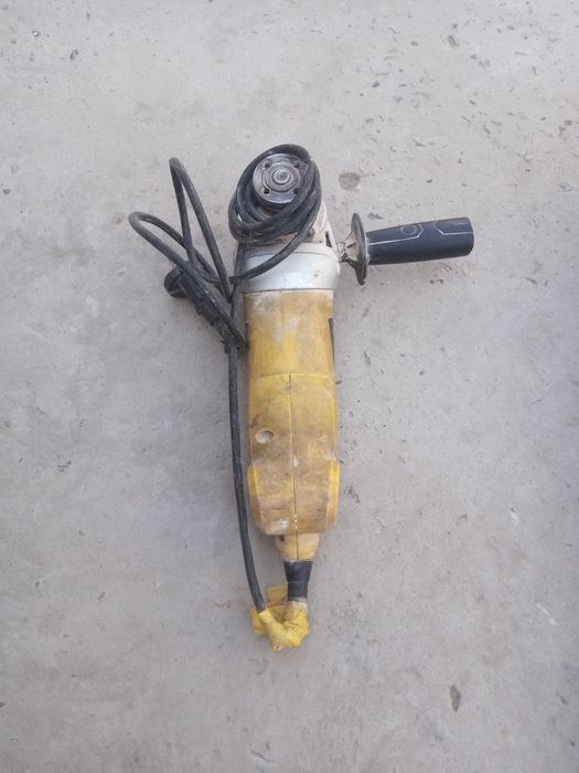 Продам 2 болгарки.