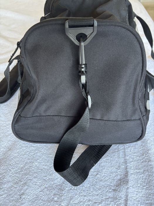 Малък сак на Hummel