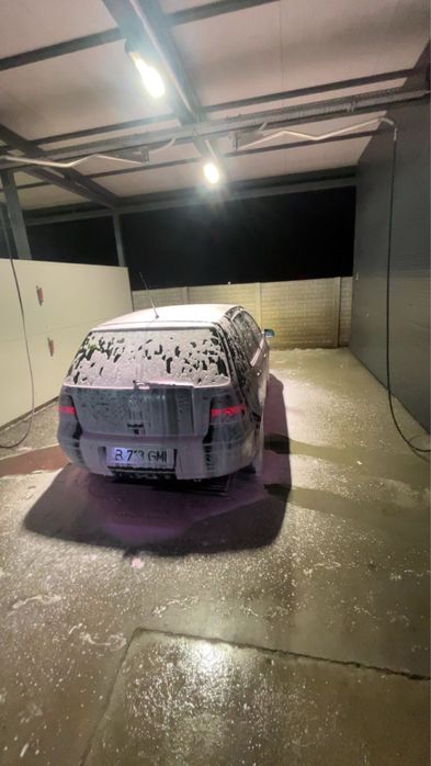 Vand golf 4 .1.6 105 cp toate actele la zi , fiscal pe loc