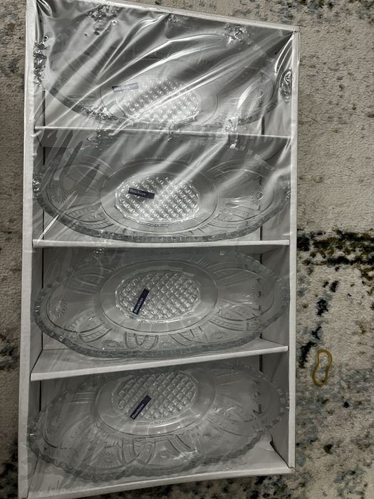 Продам новый набор салатниц