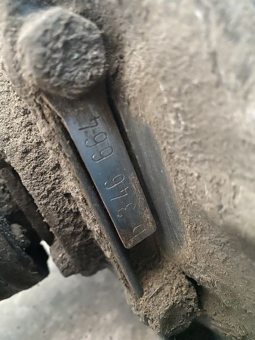 Продам редуктор Е34 с приводами