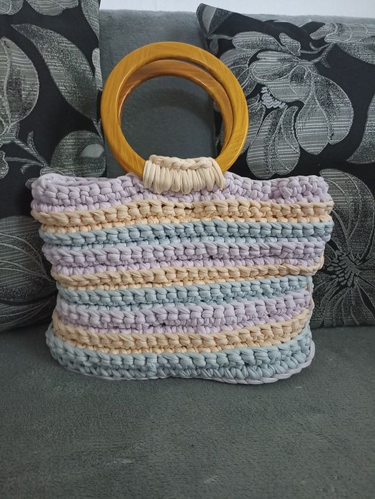 Ръчно плетени дамски чанти