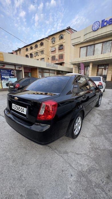Chevrolet GENTRA avtomat. Без люк. Насия