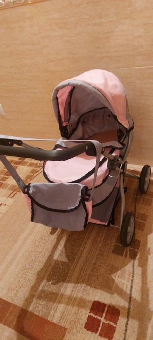 Коляска для кукол