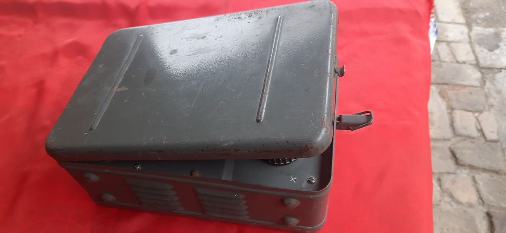 Электрическое зарядное устройство для аккумулятора