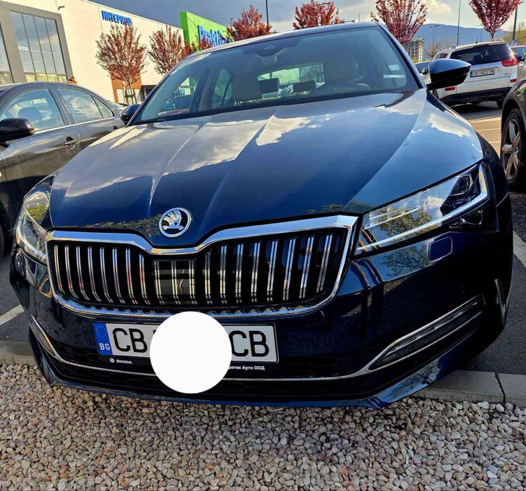 Škoda Superb Laurin & Klement 2.0 TDI 200 к.с. 4x4 DSG – Първи собственик | Пълна сервизна история | Перфектно състояние