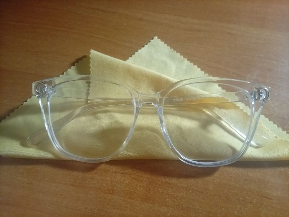 продам очки новые