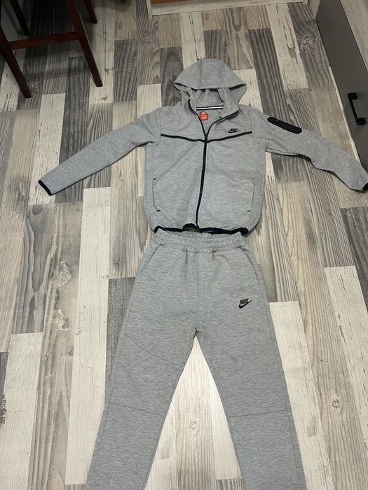 Nike tech екип за момче