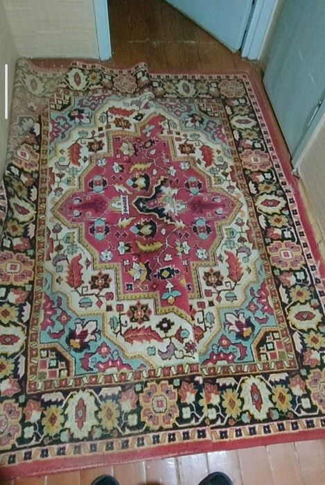 Палас 2 на 3 метра 9000 тг