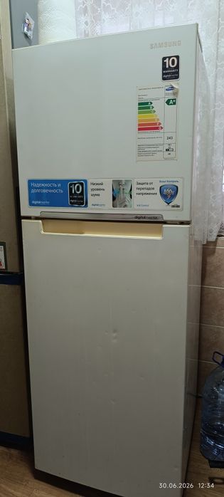 Продается холодильник SAMSUNG