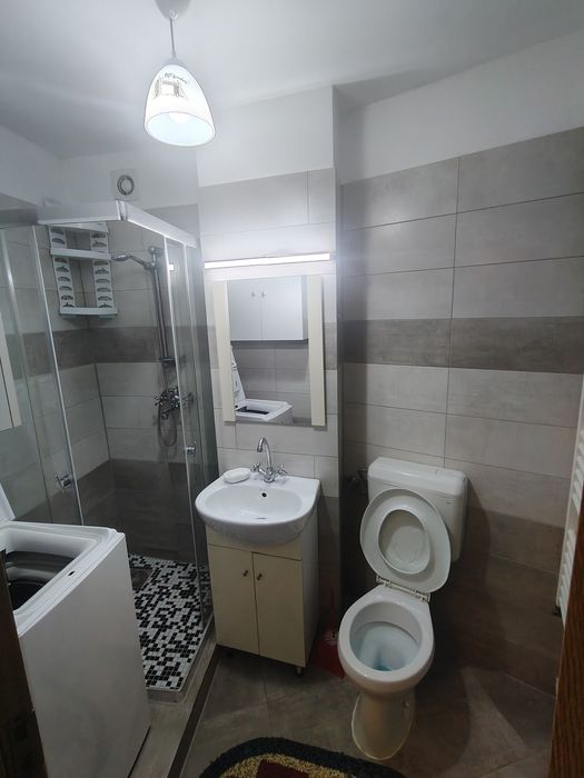 Garsoniera de închiriat
