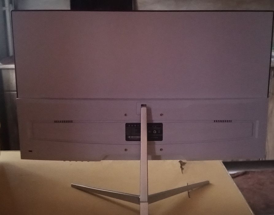 Монитор 24 дюйма