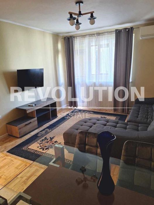 Дава се под наем Двустаен апартамент в Варна, Лятно кино Тракия - 55 кв.м за 700 € - Снимка #3