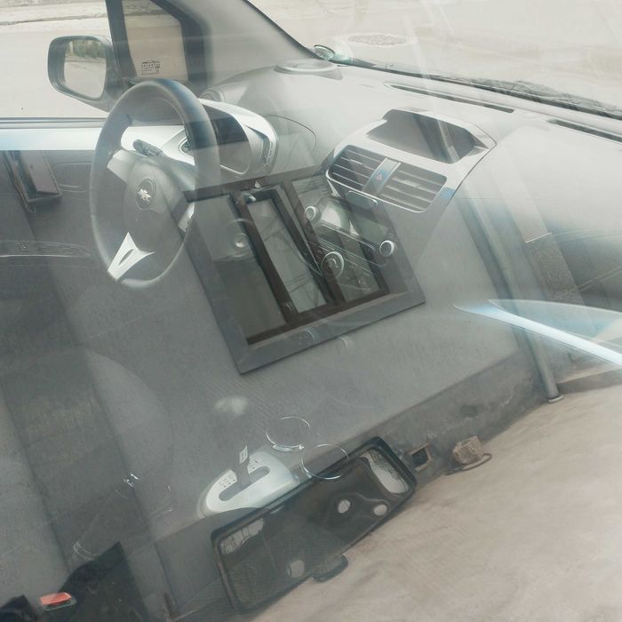 Spark 4-pozitsiya Avtomat srochnaSotiladi