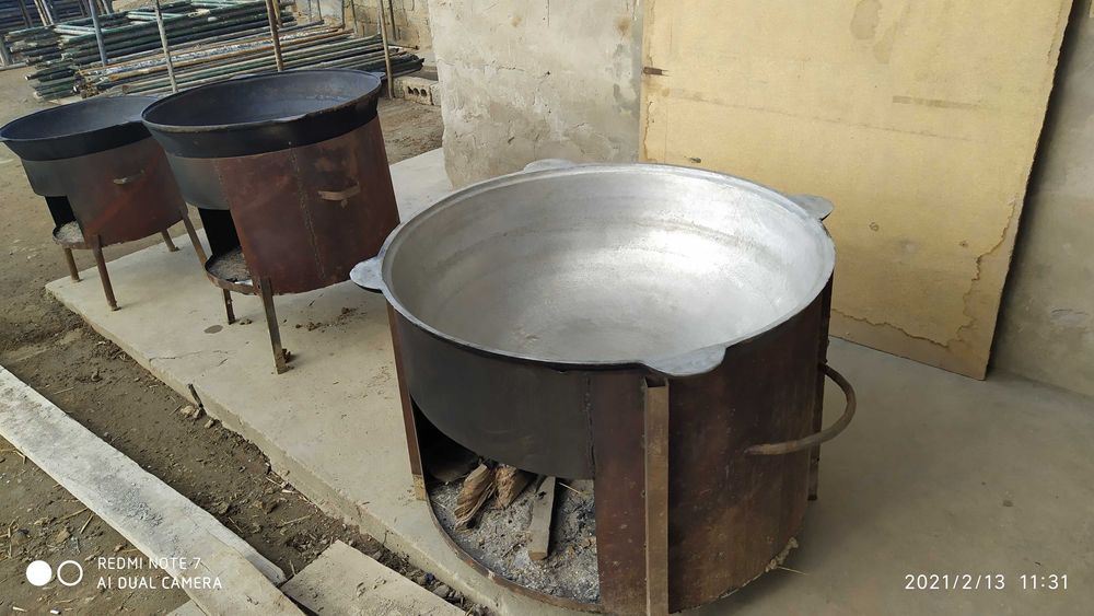 Arzon narxlarda iftorlik va sumalakka prokat qozon o'choq samovar bor