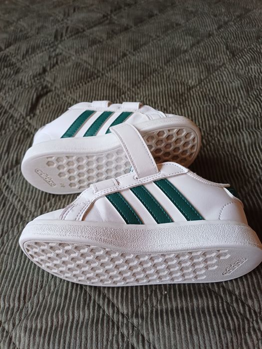 Кожени Адидас 26-ти номер