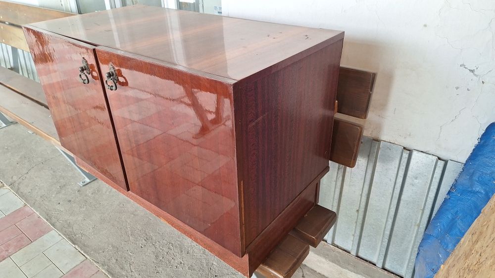 Тумба под телевизор