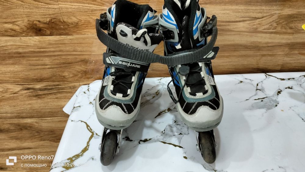 Роликовые коньки для ребенка.