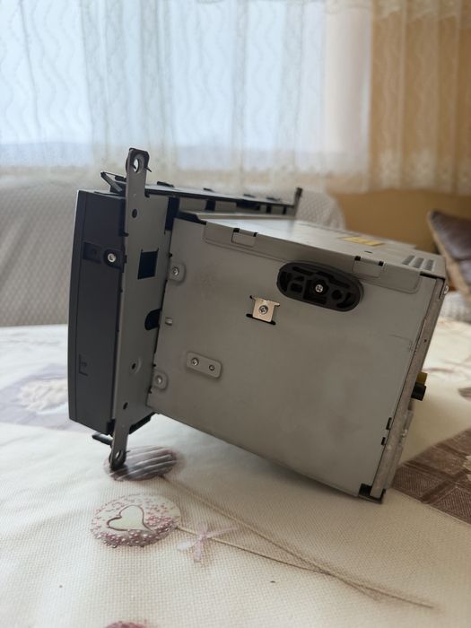 Оригинално радио за мерцедес W204