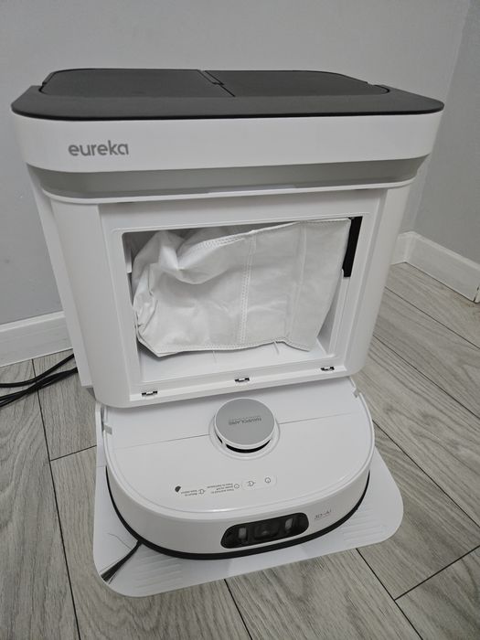 Робот прахосмукачка EUREKA J15 PRO Ultra 16200Pa