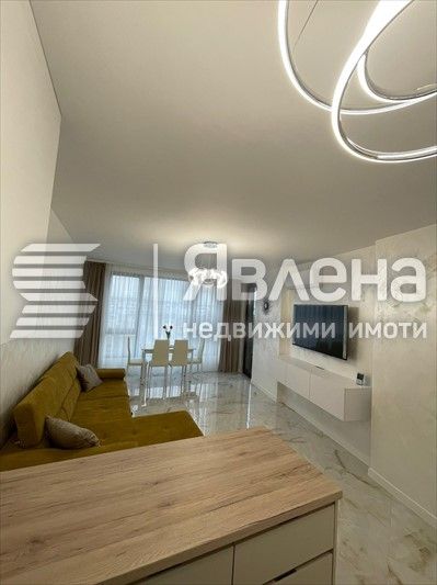 Продава се Двустаен апартамент в Варна, Чайка - 73 кв.м за 3137 €/кв.м - Снимка #4