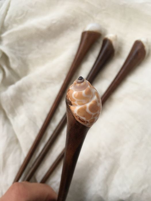 Ръчно изработени дървени фуркети за коса