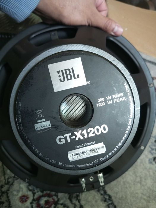 Продаю сабвуфер JBL gtx1200