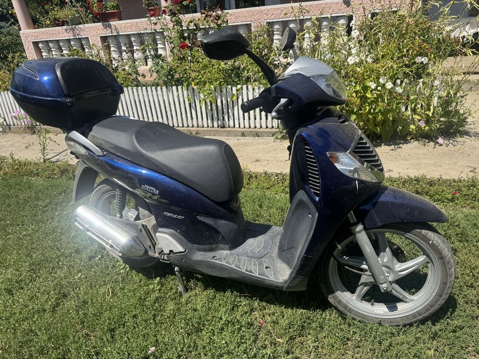 Vand scuter Honda SH 125 cc