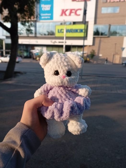 Продам вязаные игрушки.