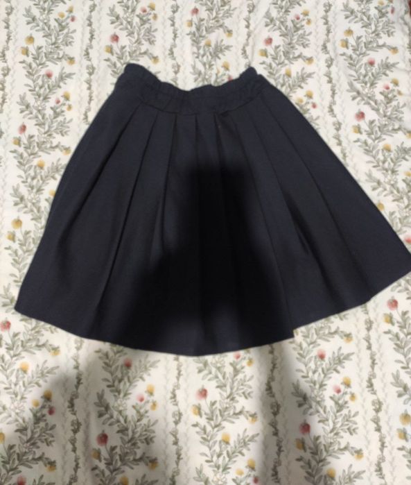 Продаётся кастюм и брюки для девочек 10-13 дет