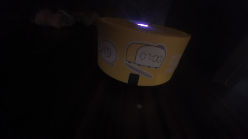 Trend dagi Alisa aqilli kolonka