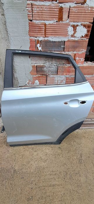Задна лява врата за Tucson
