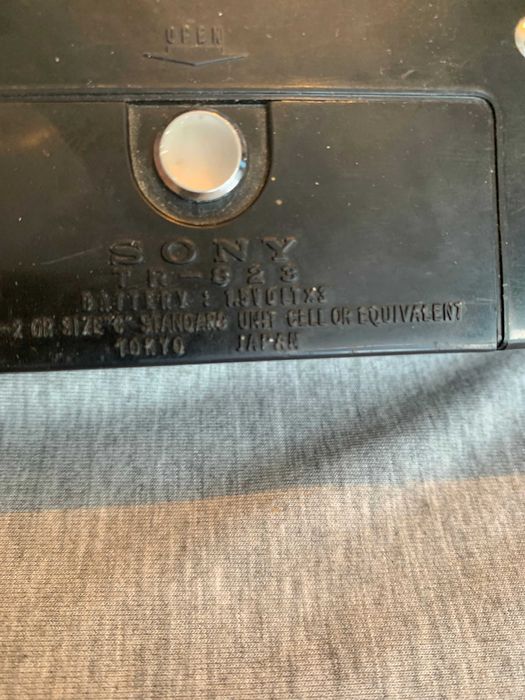 старо радио sony tr 823