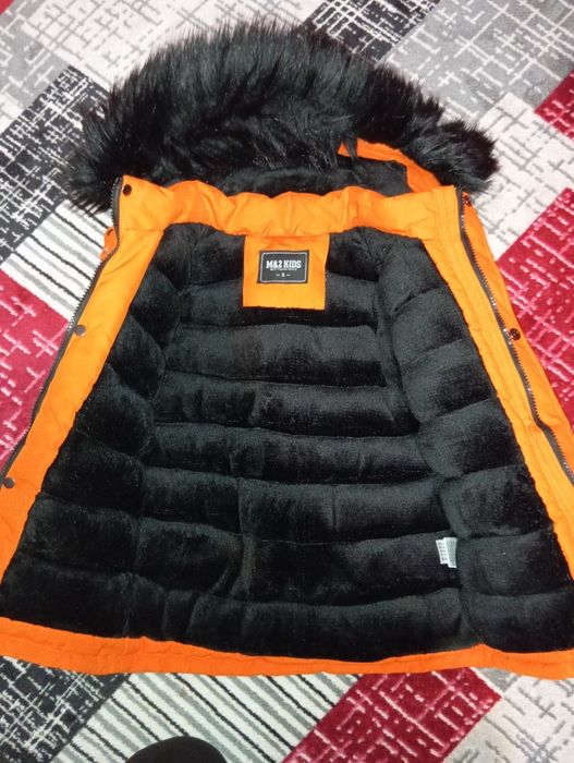 Geaca groasa ,mărimea 5 ani