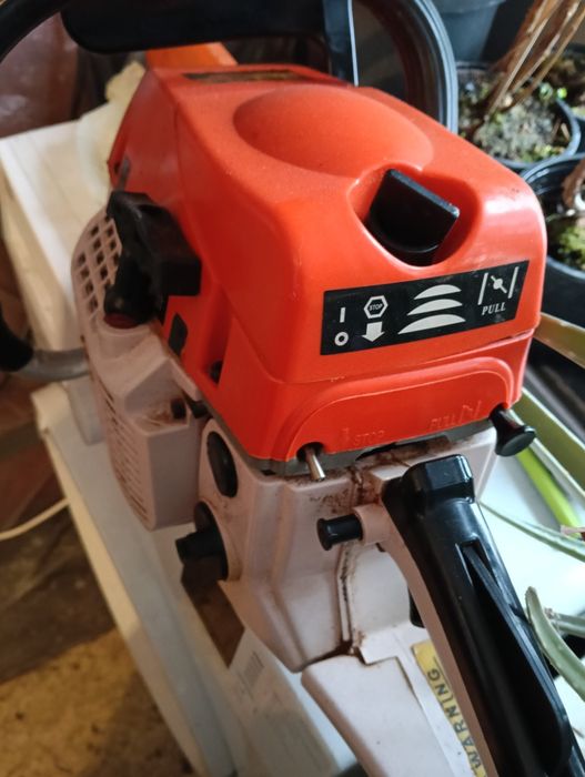 Машина за рязане на дърва