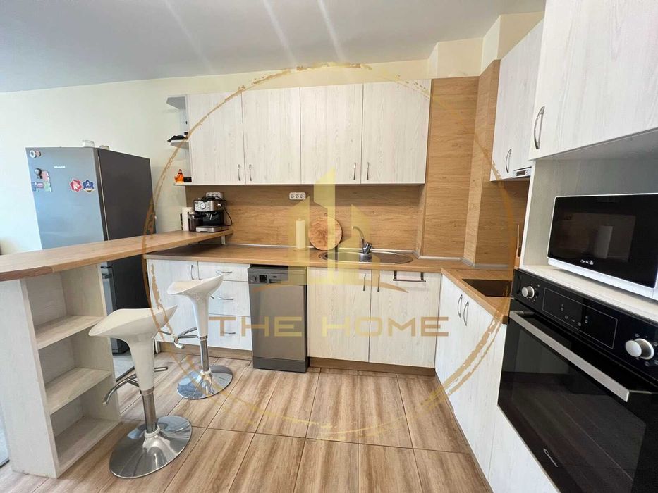 Отлична цена 3 стаен Колхозен Пазар