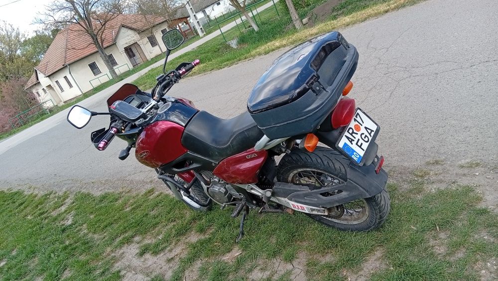 Suzuki Freewind XF 650