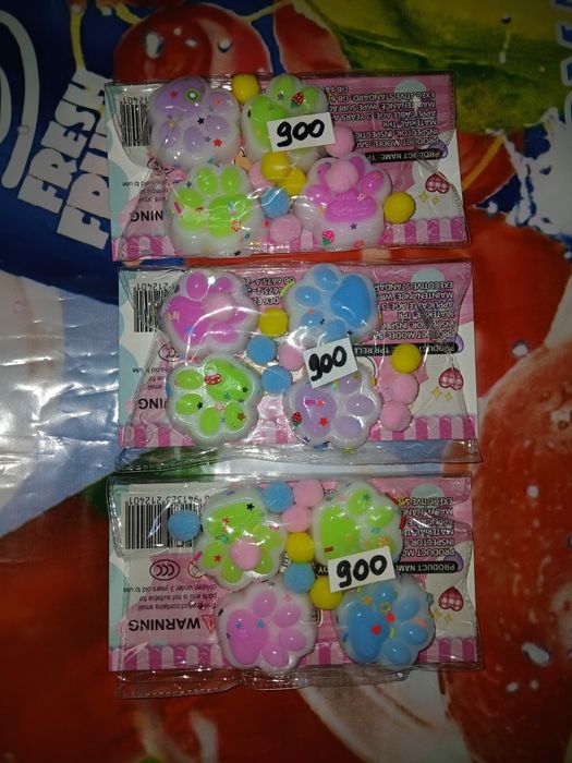 Продам! Новый. Игрушки.  Лапки. Ул. Валиханова167