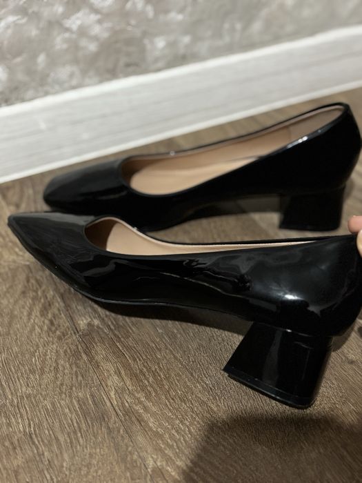 Туфли женские черные